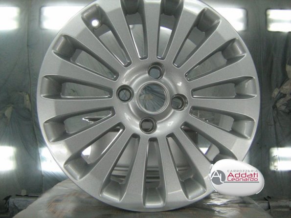 verniciatura lucidatura cerchi auto